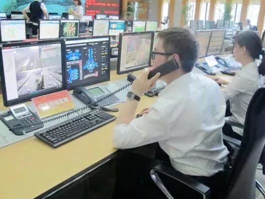 TOCC、春运办、网约车办公室……多岗位借调让他成长为“百变战士”，如今他把经验和技能带回家乡，继续在交通运输一线耕耘奋战