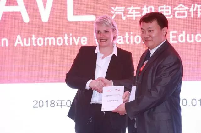 【实力交院】双第一，PP电子获得SGAVE“示范学院”“优秀合作院...