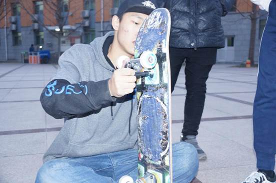 说明: C:\Users\1\Desktop\滑板少年\要用的照片\未命名1545765022.jpg